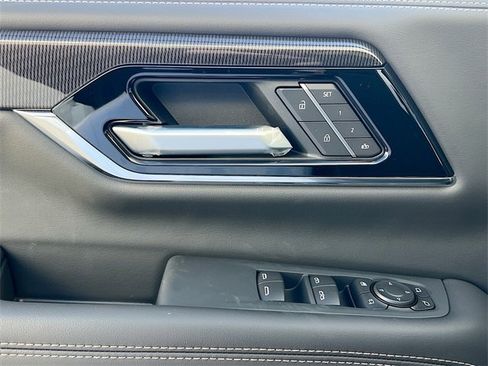 New 2026 GMC Yukon XL Elevation w/ Elevation Premium Package image 13