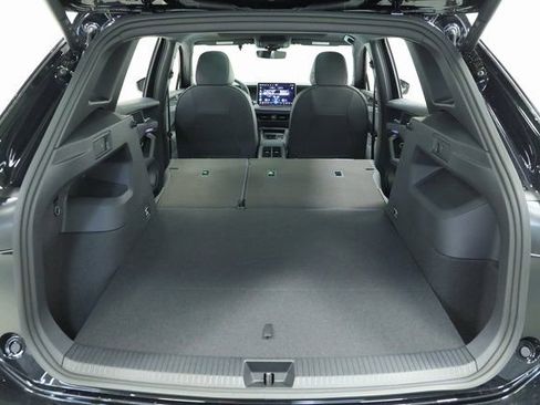 New 2026 Volkswagen Tiguan SE R-Line AWD/4WD image 37