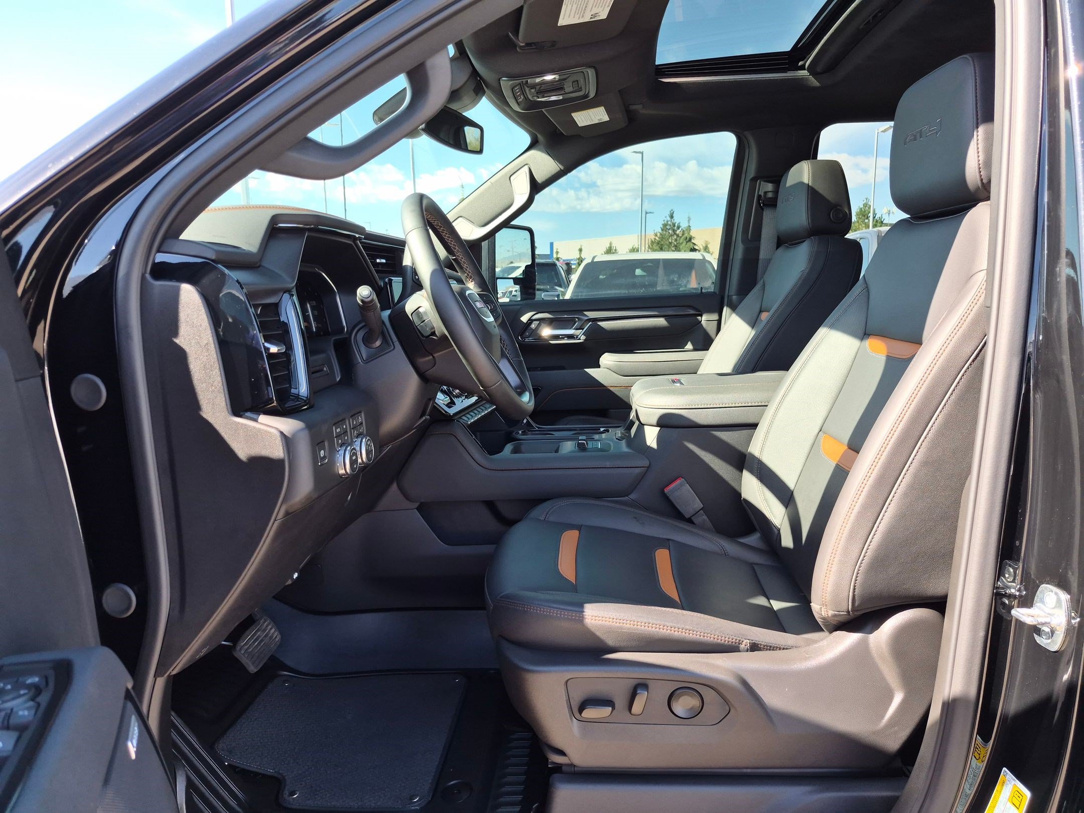 Used 2026 GMC Sierra 2500 AT4 AWD/4WD image 15