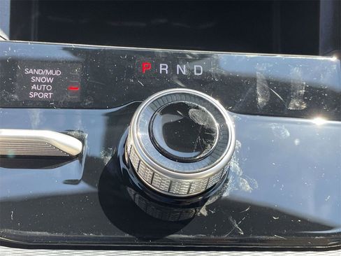 New 2025 Jeep Grand Cherokee Limited w/ Luxury Tech Group II image 24