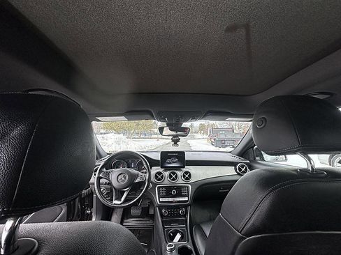 Used 2020 Mercedes-Benz GLA 250 4MATIC image 10