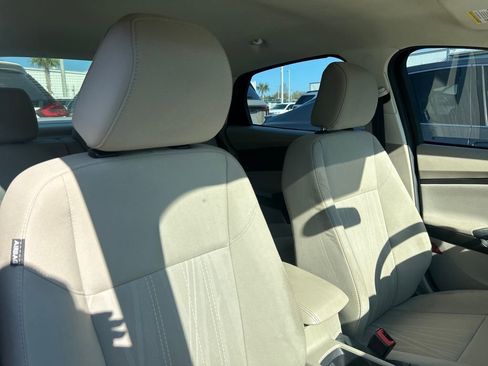 Used 2017 Ford Focus SE image 12