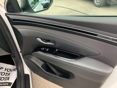 Used 2024 Hyundai Tucson Limited AWD/4WD image 19