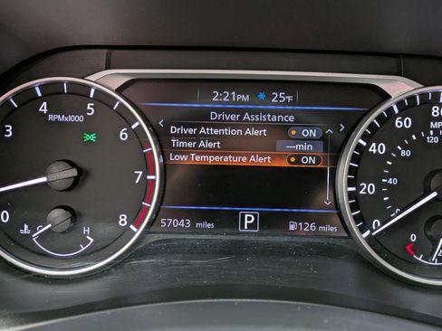 Used 2023 Nissan Sentra SV image 25