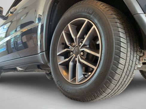 Used 2020 Jeep Grand Cherokee Limited w/ Luxury Group II AWD/4WD image 49
