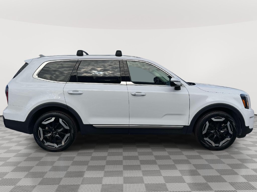 Used 2025 Kia Telluride EX AWD/4WD image 4