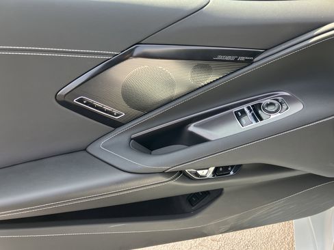 Used 2025 Chevrolet Corvette Stingray Preferred Cpe image 17