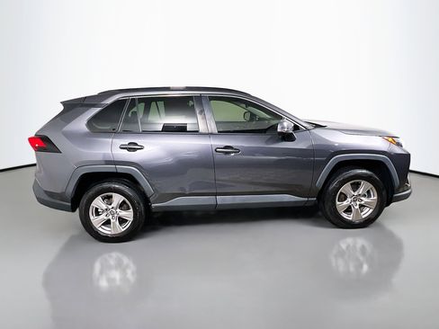Used 2022 Toyota RAV4 XLE image 3