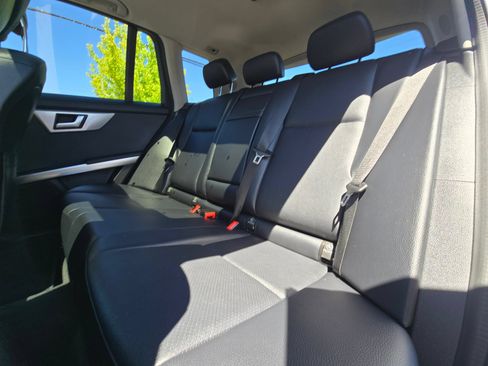 Used 2013 Mercedes-Benz GLK 350 4MATIC image 17