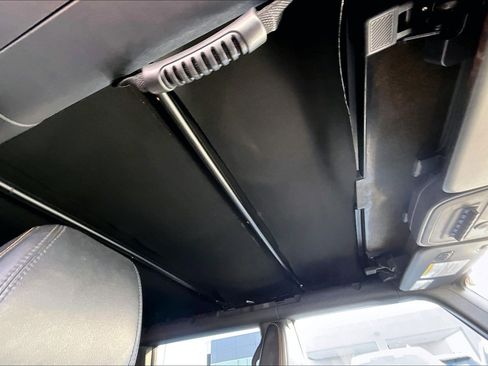 Used 2021 Ford Bronco Badlands image 18