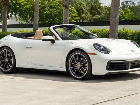 Used 2022 Porsche 911 Carrera image 10