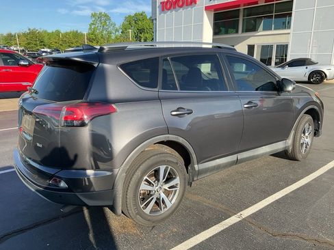 Used 2017 Toyota RAV4 XLE image 6