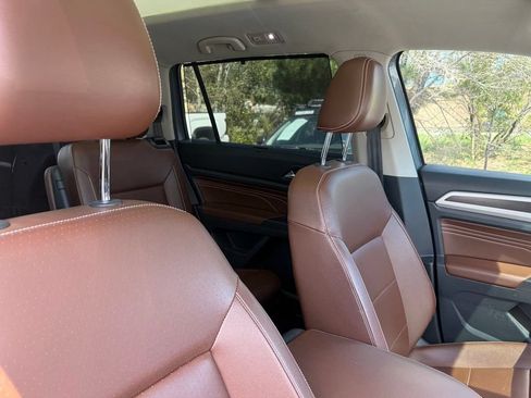 Used 2022 Volkswagen Atlas SE AWD/4WD image 12