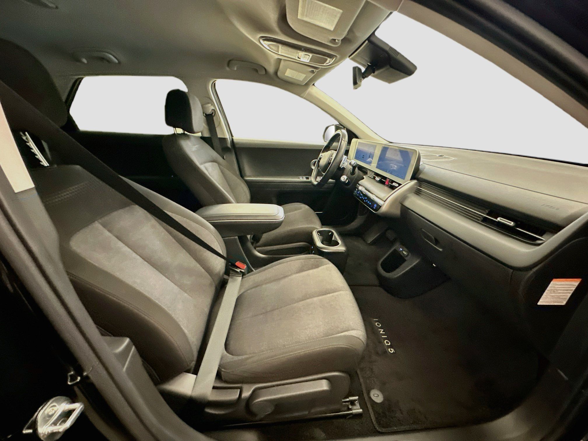 Used 2024 Hyundai Ioniq 5 SEL AWD/4WD image 32