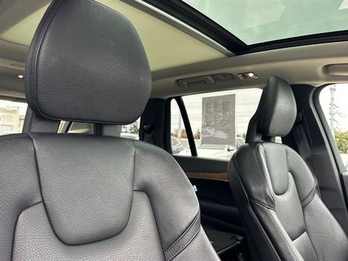 Certified 2021 Volvo XC90 T8 Inscription Expression w/ Protection Package Premier image 19