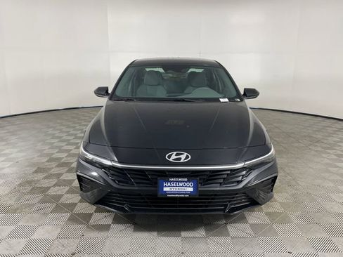 New 2026 Hyundai Elantra Sport FWD image 23