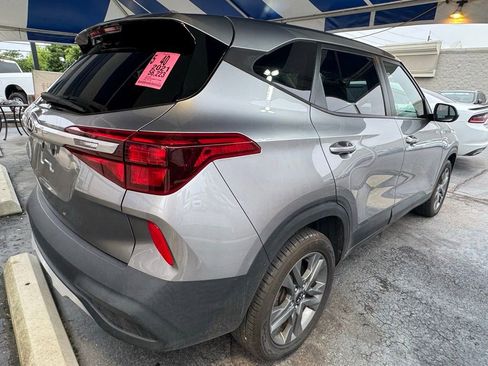 Used 2021 Kia Seltos LX AWD/4WD image 3