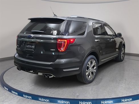 Used 2018 Ford Explorer Platinum image 6