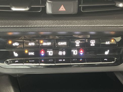 Certified 2023 Buick Envision Preferred image 21