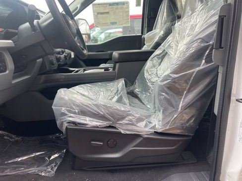 New 2026 Ford F550 4x4 Supercab Super Duty w/ XLT Value Package image 11