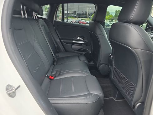Used 2021 Mercedes-Benz GLA 250 image 15