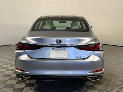 Used 2024 Lexus ES 350 w/ Premium Package FWD image 8