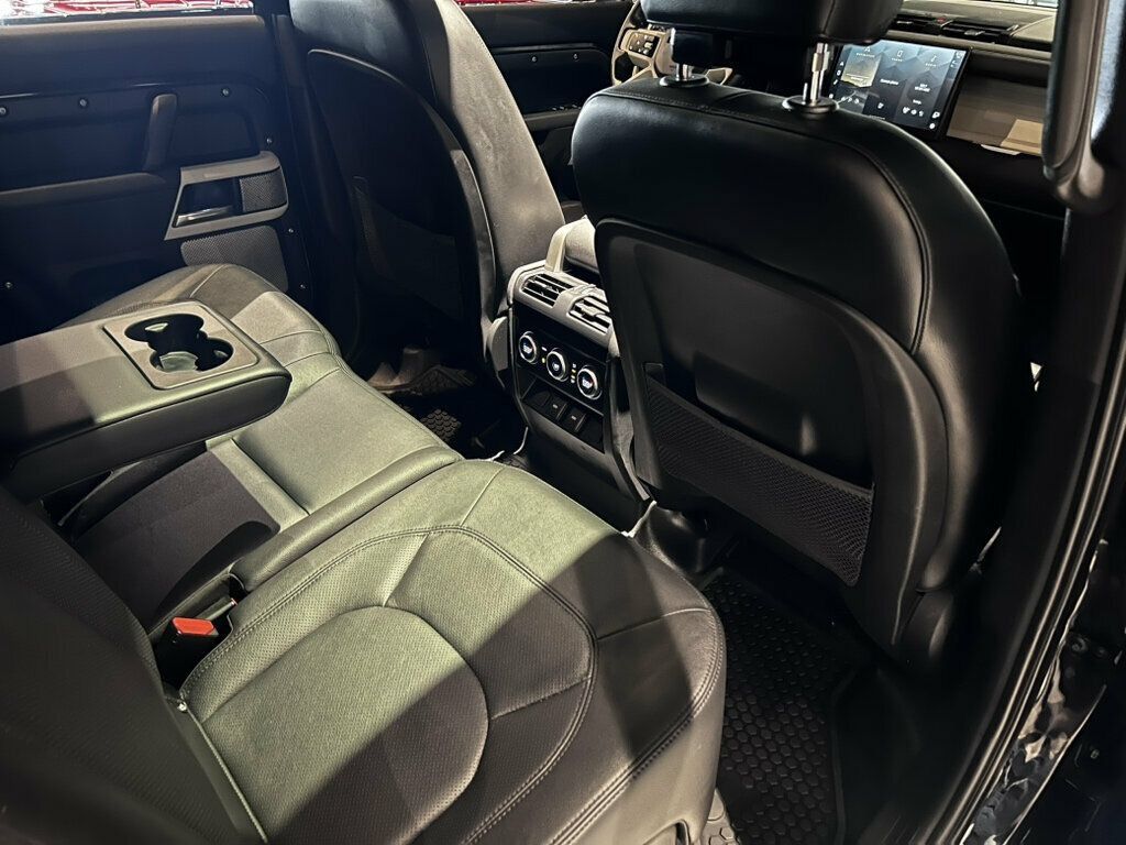 Used 2023 Land Rover Defender 130 SE AWD/4WD image 22