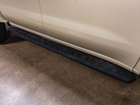 Used 2022 Chevrolet Silverado 1500 ZR2 w/ Technology Package image 13