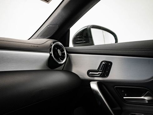 Certified 2025 Mercedes-Benz CLA 250 4MATIC image 35