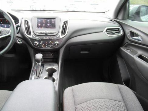 Certified 2024 Chevrolet Equinox LT FWD image 13