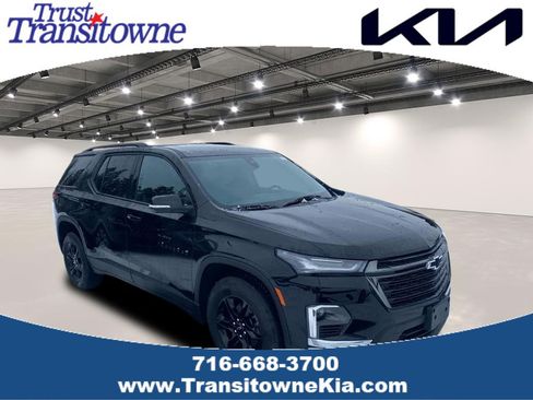 Used 2023 Chevrolet Traverse LT w/ Midnight/Sport Edition image 1