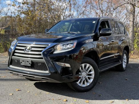 Used 2017 Lexus GX 460 image 1