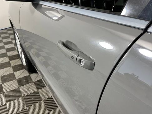 Used 2023 Dodge Durango GT AWD/4WD image 13
