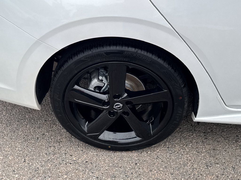 Used 2024 Nissan Sentra SR FWD image 42