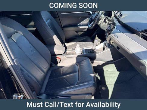 Used 2020 Audi Q3 2.0T Premium w/ Convenience Package AWD/4WD image 11
