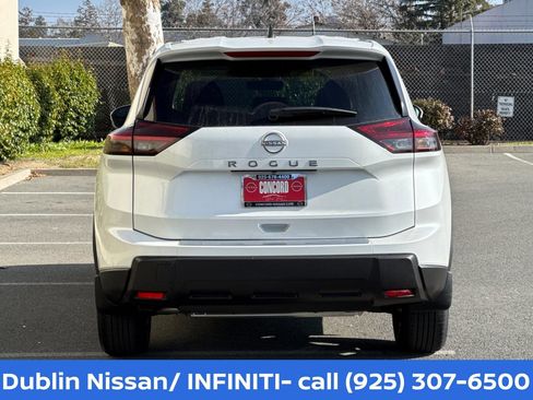New 2026 Nissan Rogue SV w/ Cold Weather Package FWD image 5