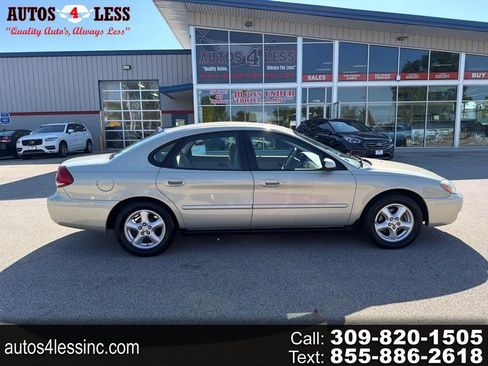 Used 2004 Ford Taurus SE FWD image 1