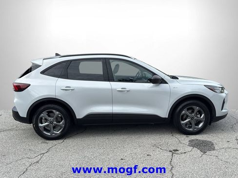Used 2025 Ford Escape ST-Line FWD image 25