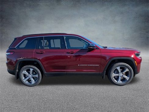 New 2026 Jeep Grand Cherokee Limited image 3