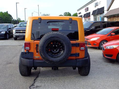 Used 2015 Jeep Wrangler Sport w/ Quick Order Package 23S AWD/4WD image 5