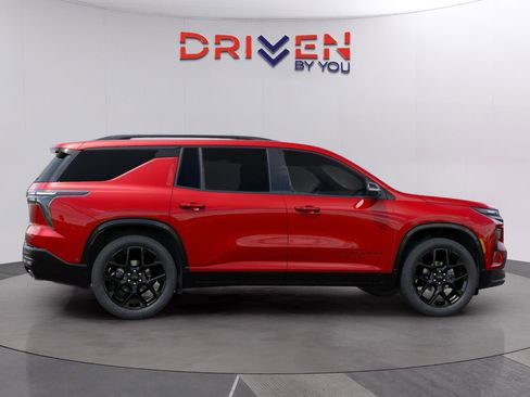 New 2026 Chevrolet Traverse RS w/ LPO, Floor Liner Package image 4