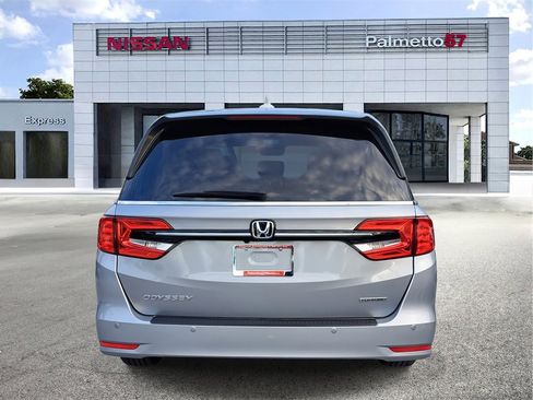 Used 2023 Honda Odyssey Touring image 5