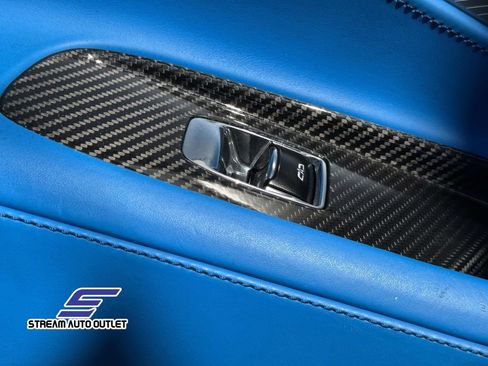 Used 2021 Chevrolet Corvette Stingray Premium Conv w/ Z51 Performance Package image 21