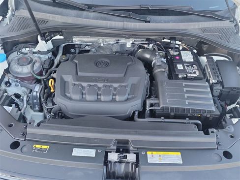 Used 2022 Volkswagen Tiguan SE image 29