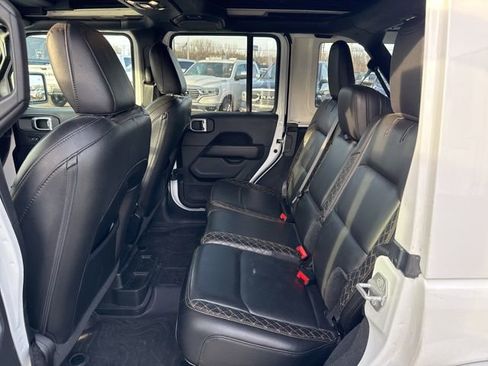 Used 2021 Jeep Wrangler Unlimited Sahara image 14