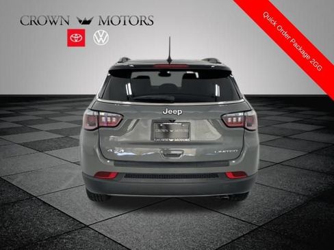 Used 2022 Jeep Compass Limited AWD/4WD image 5