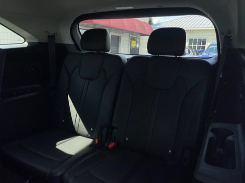 Used 2025 Kia Sorento S w/ Panoramic Sunroof Package FWD image 14