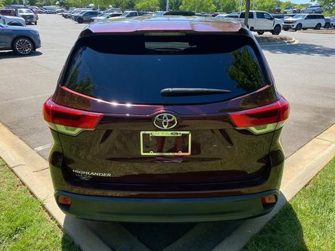 Used 2019 Toyota Highlander LE FWD image 31