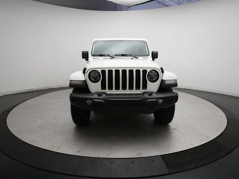 Used 2019 Jeep Wrangler Unlimited Sahara AWD/4WD image 11