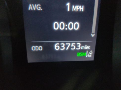 Certified 2021 Toyota Camry SE w/ Cold Weather Package image 16